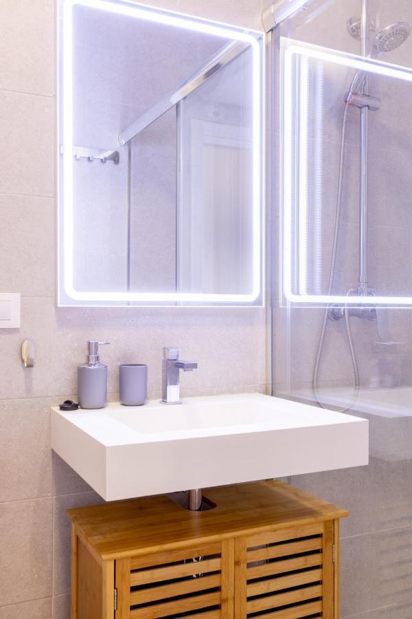 Charming 2 Bedroom Apartment Triana Bridge By Ocityzen 塞维利亚 外观 照片
